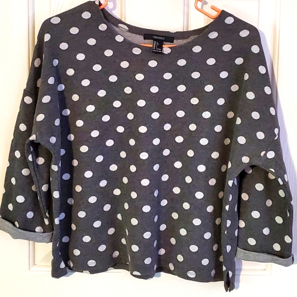 Forever 21 crop top with 3/4 sleeves & polka dots! Junior's Size Large L Lg